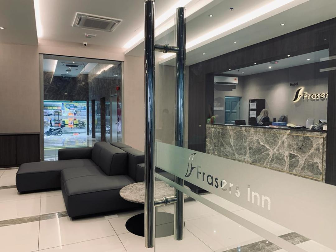 Frazel Inn Hotel Паріт-Бунтар Екстер'єр фото